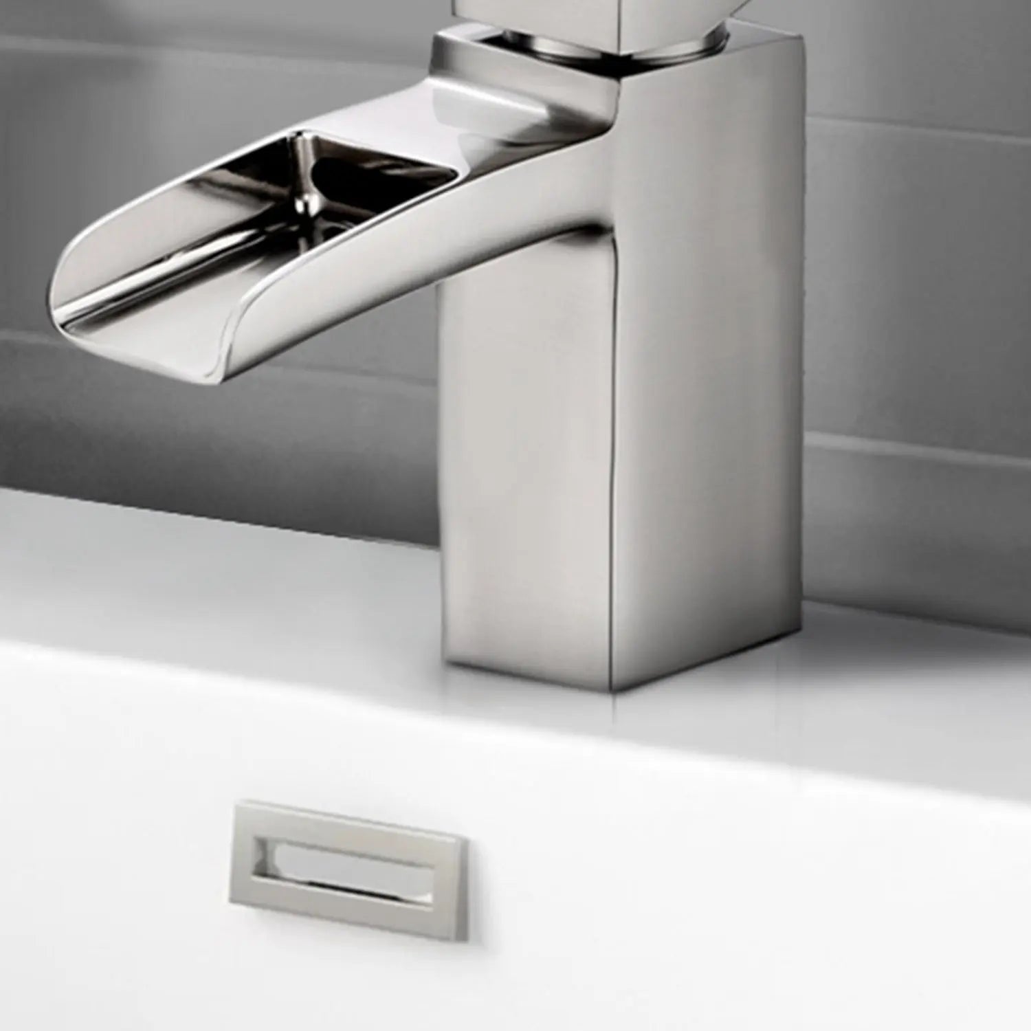 Single-Handle Single-Hole Bathroom Faucet - larahd