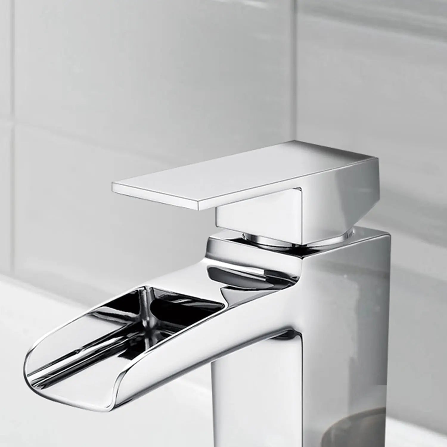 Single-Handle Single-Hole Bathroom Faucet - larahd