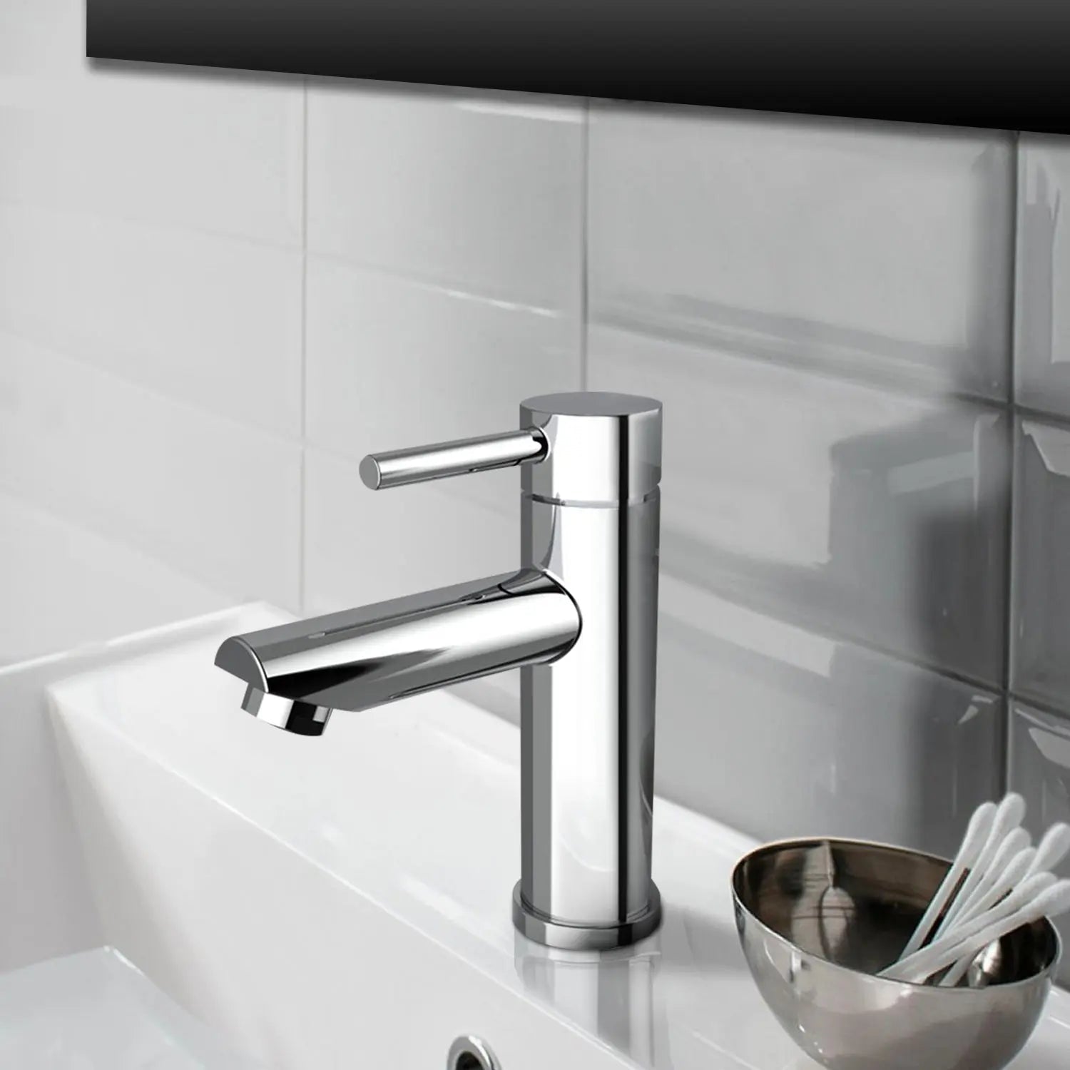 Single-Handle Single-Hole Deck Mount Bathroom Vanity Faucet - larahd