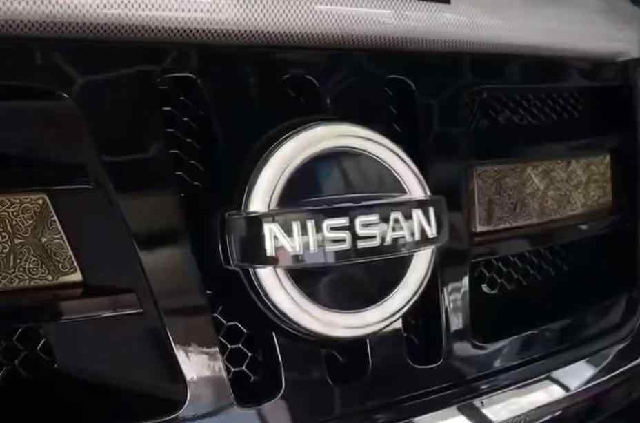 LED Flowing Front Grille Emblem Logo For Nissan Patrol Y62 Armada 2013-2020 - larahd